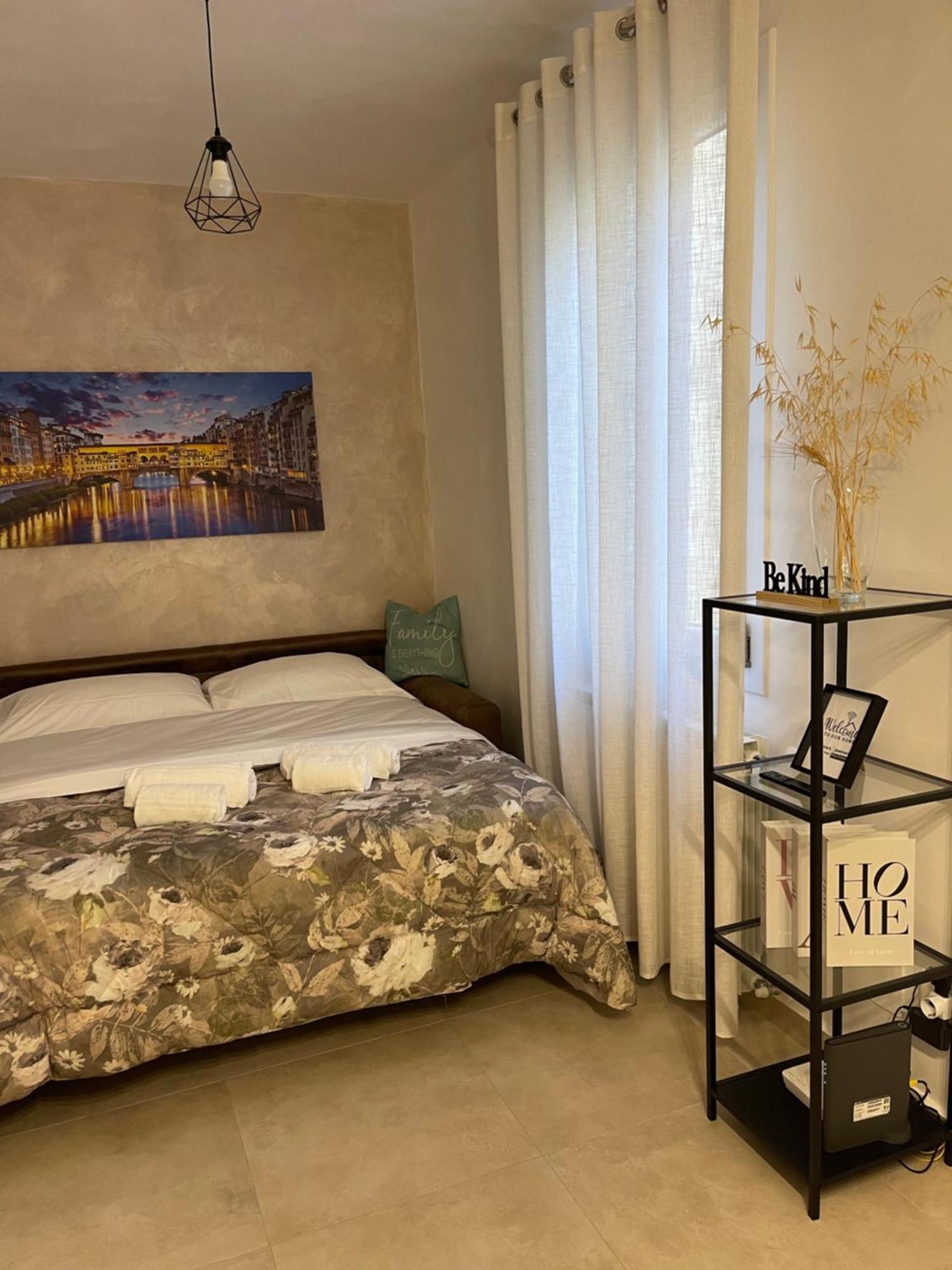 Magicflo Santa Croce Appartamento Florence Luaran gambar